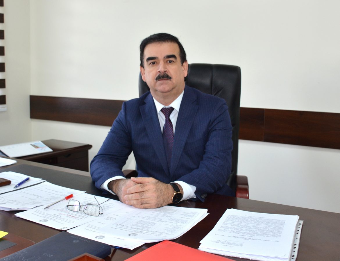 Холназар Баходур Махмадназар – Директор